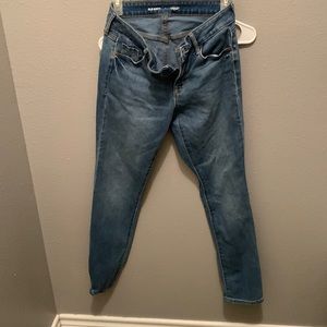 Old navy jeans in youth size